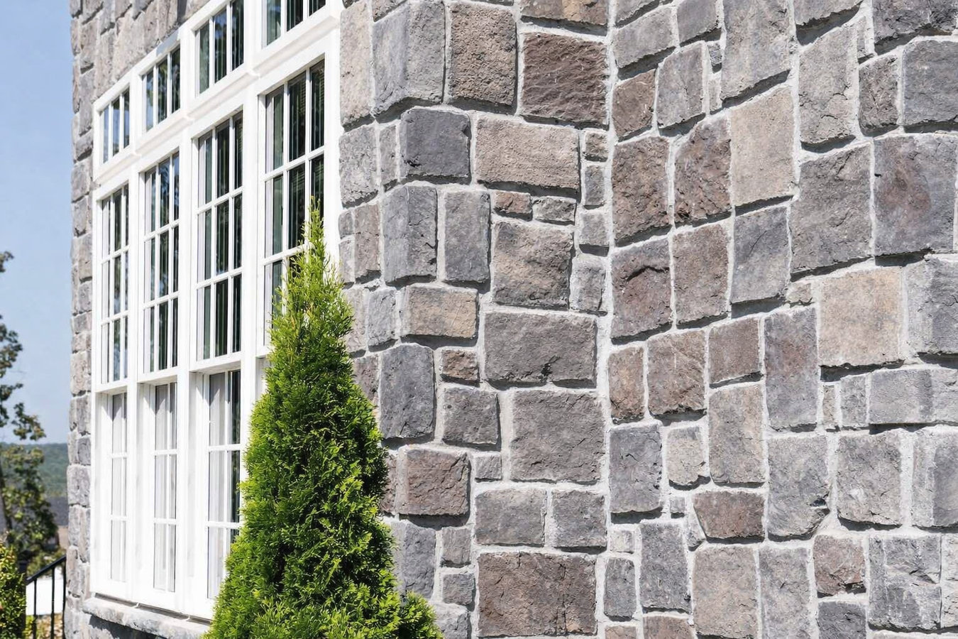 Stone veneer installation in Richmond, CA